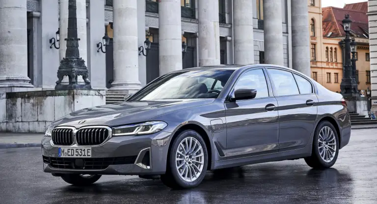2024 BMW 5 Series Release Date 768x417 